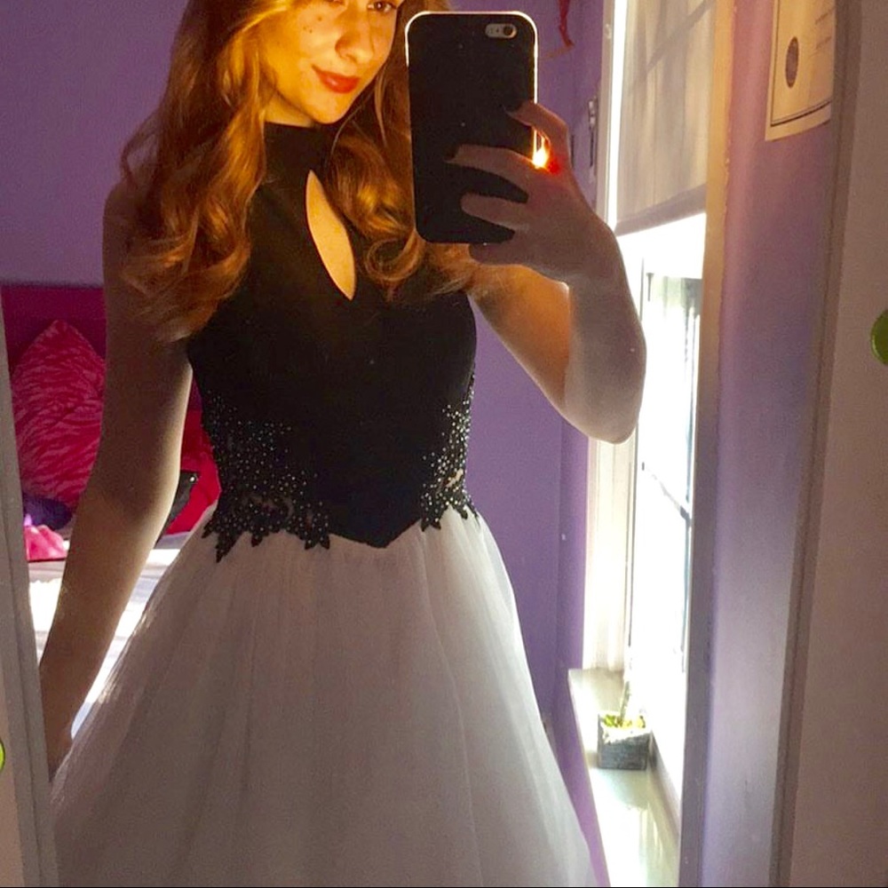 WINDSOR HOMECOMING / PROM DRESS